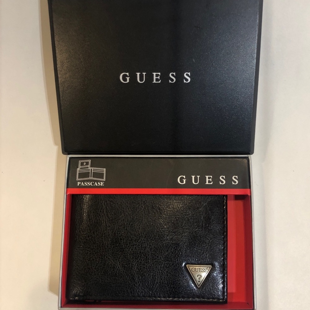 Guess Passcase Wallet